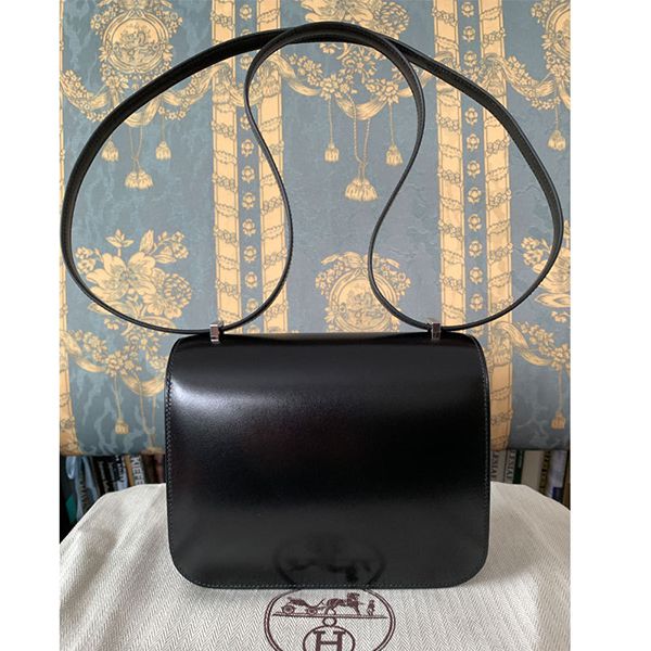 エルメス 幻のコンスタンスミニ 偽物18 黒 x シルバーパラジウム金具H056347CC